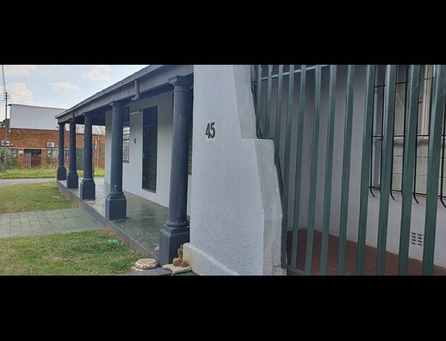 4 BEDROOM HOUSE FOR SALE IN HEIDELBERG INDUSTRIAL